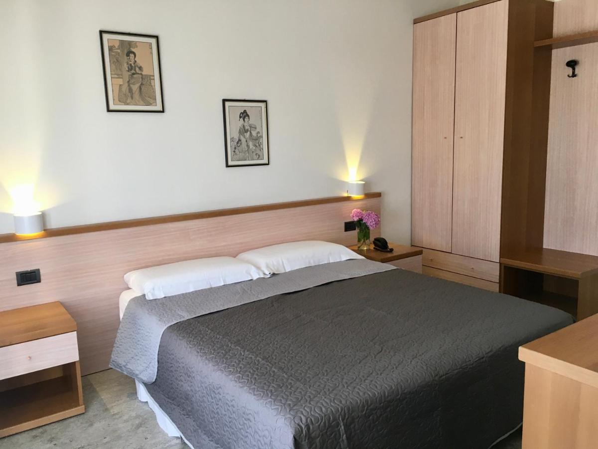 Hotel Trieste Сан-Джорджо-ди-Ногаро Экстерьер фото