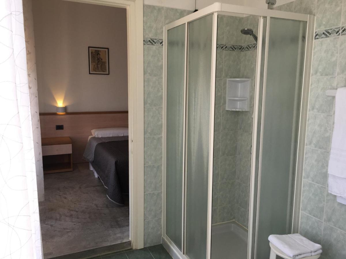 Hotel Trieste Сан-Джорджо-ди-Ногаро Экстерьер фото